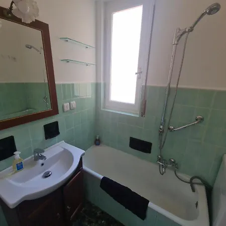 Casa Patrizia By Portofinovacanze * Rapallo